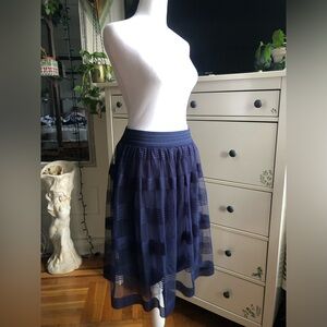 METROWEAR SASSY NEW YORKER SKIRT 🔹🔷